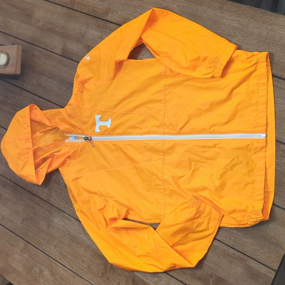 Columbia brand Tennessee Vols windbreaker / lightweight rain jacket